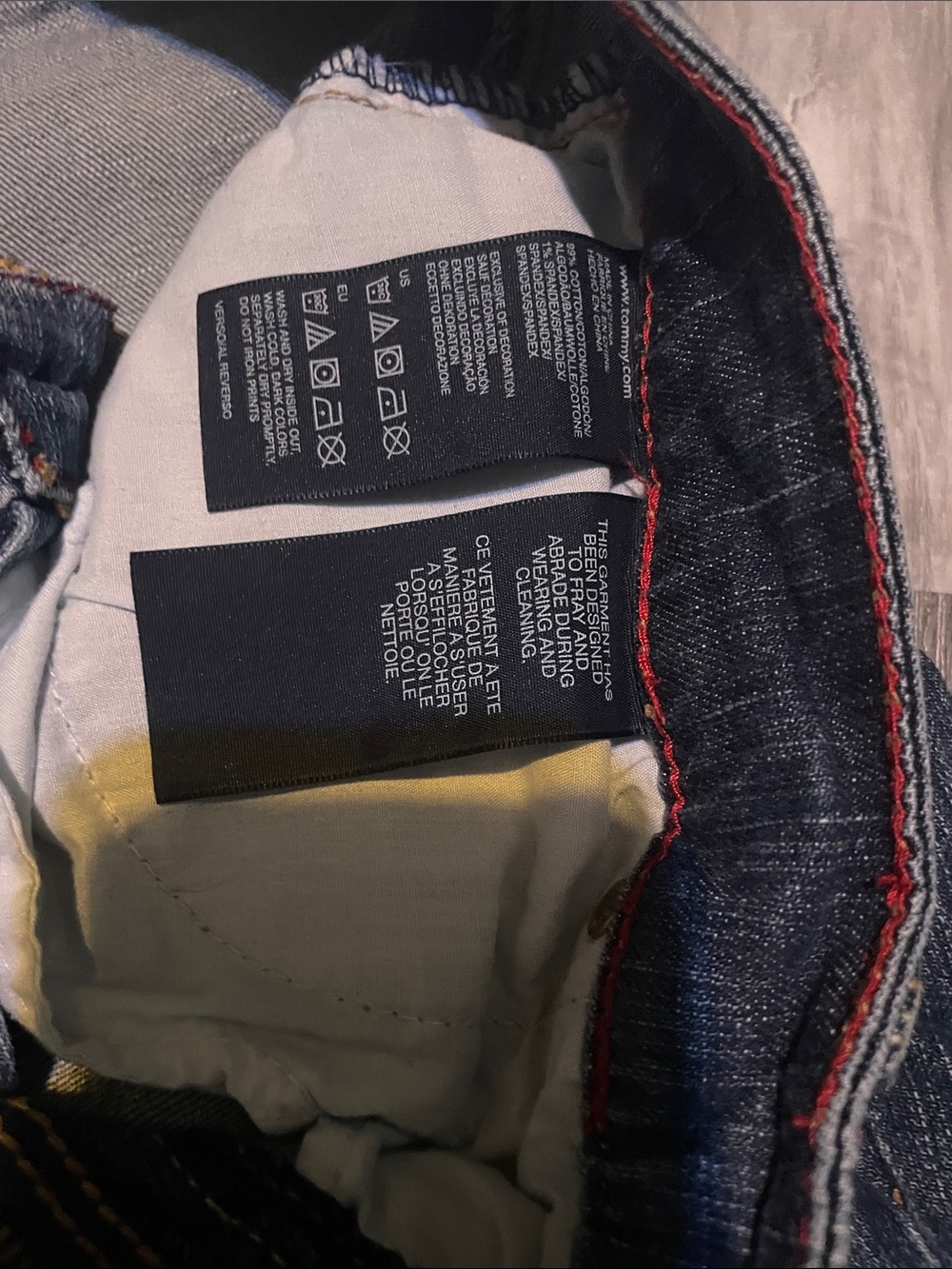 Dark Wash Bootcut Jeans - Tommy Hilghfigher vintage - Picture 3 of 4
